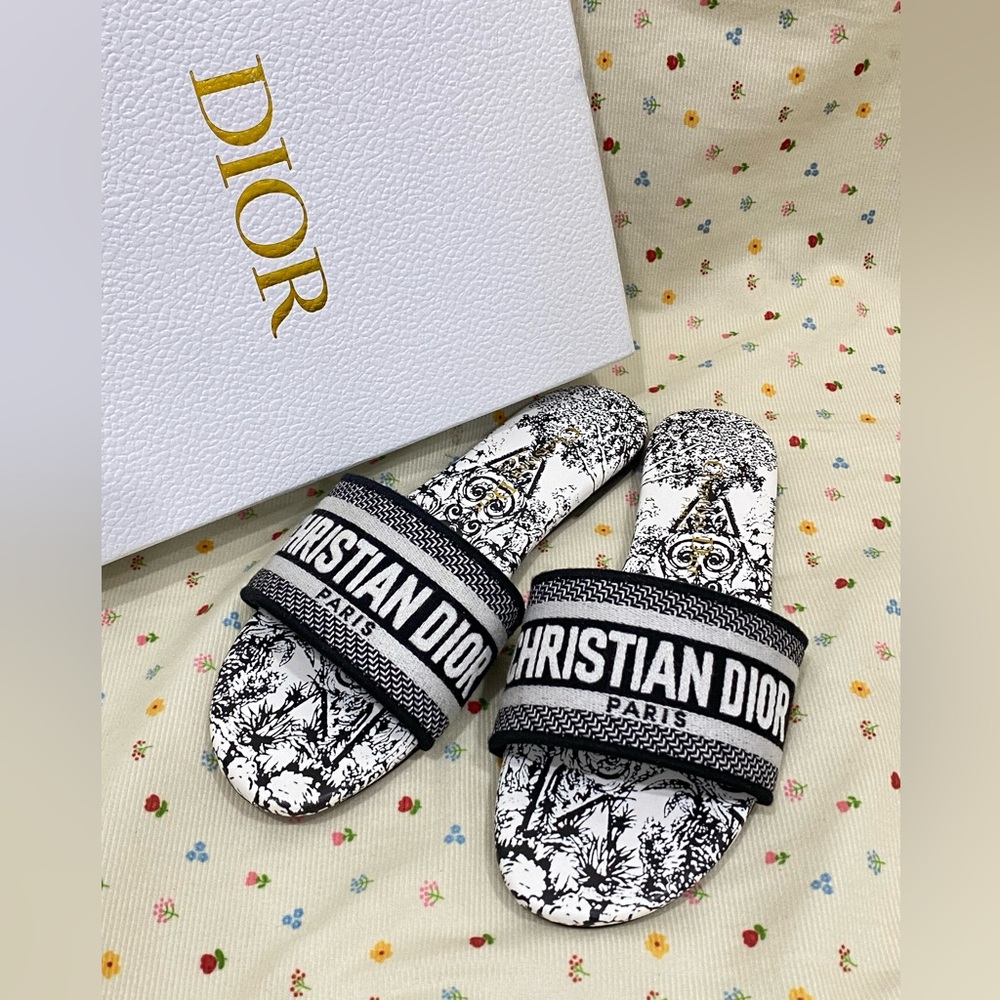Dior Women Black & White Sandals